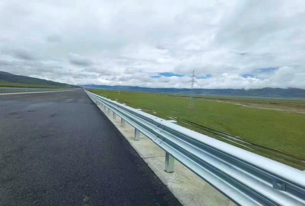 嘉达集团 | 花来衬里 雨润心田